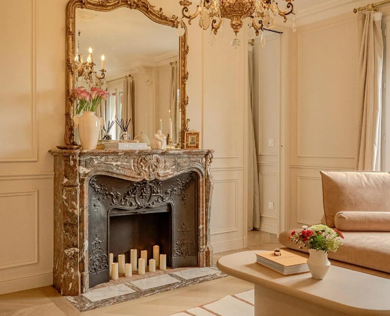 Apartment With Eiffel Tower View París