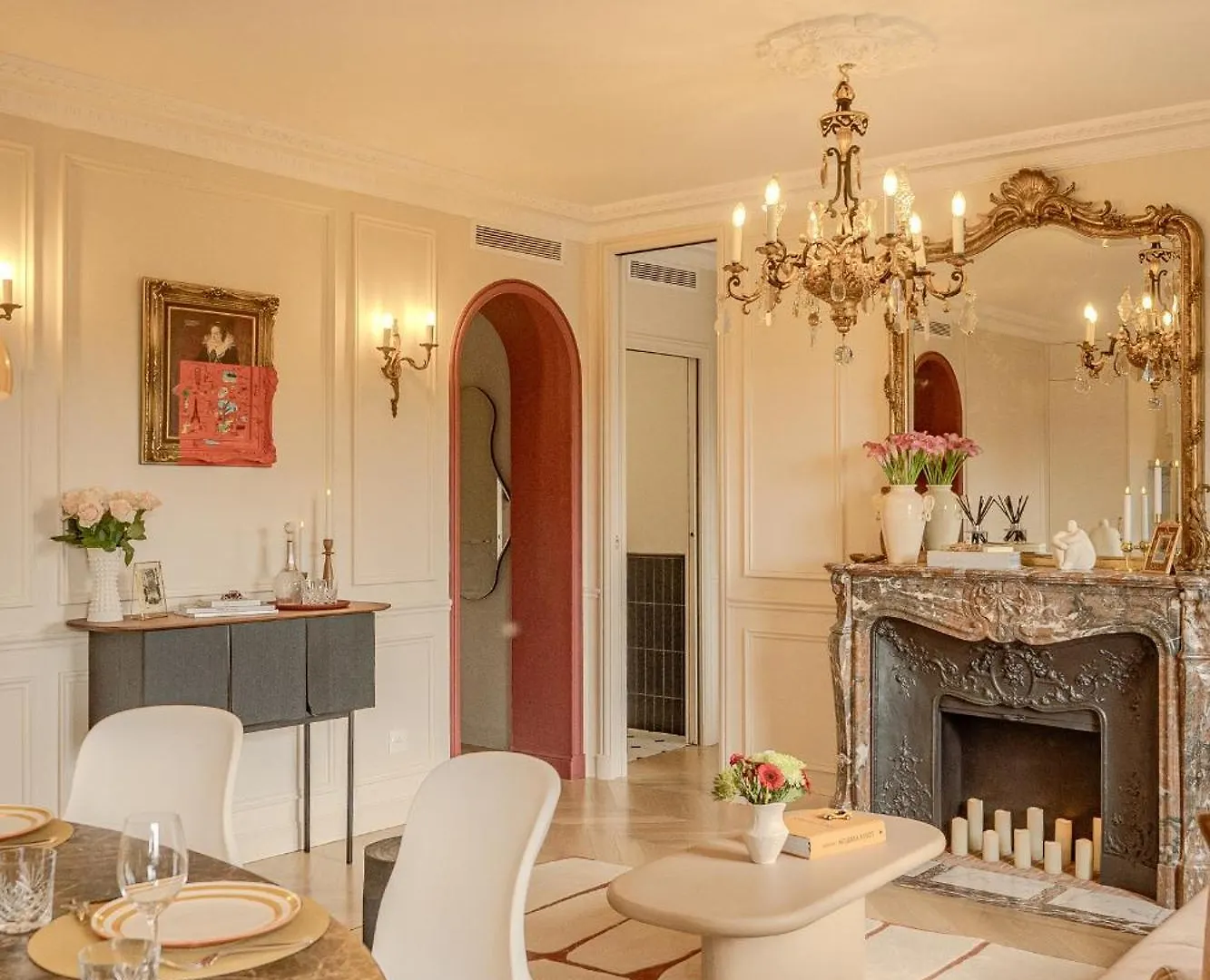 Apartment With Eiffel Tower View Paris France