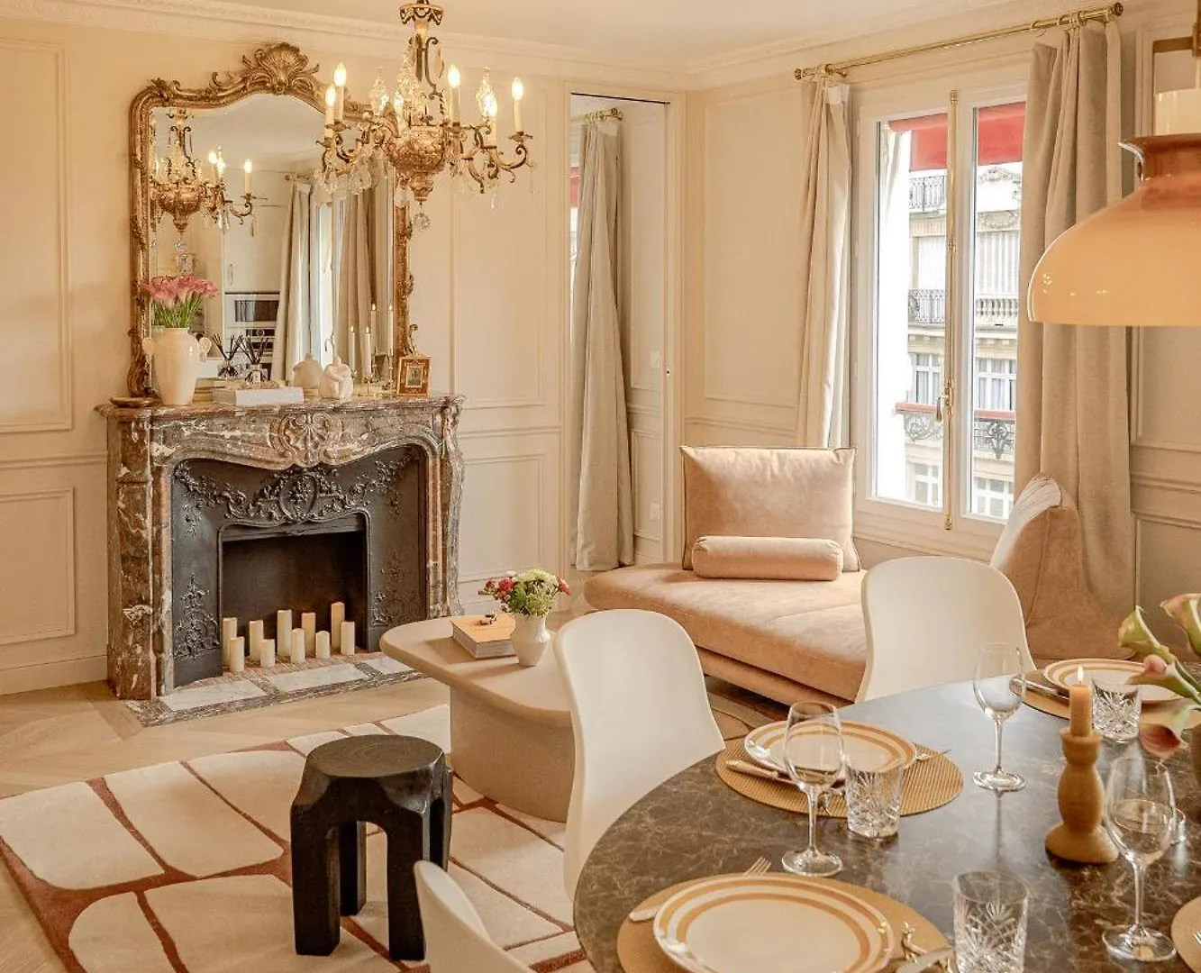 Apartment With Eiffel Tower View Paris